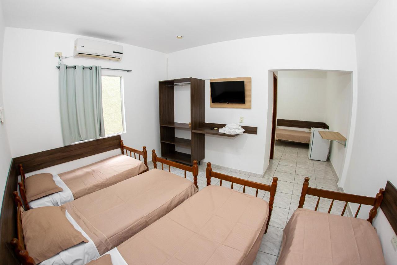Casa Da Zeze Pousada & Hotel Итабораи Экстерьер фото